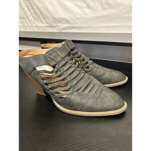 REPORT Womens Ankle Boots 8 Black Weave Strappy Pointed Toe‎ Block Heel